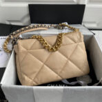 CC LARGE 30 FLAP BAG IN BEIGE CREAM LAMBSKIN - Image 3