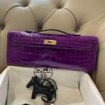 KELLY CUT 31 IN VIOLET PURPLE CROCO-EMBOSSED  WITH GOLD HARDWARE - Image 2