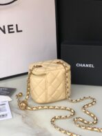 CC MINI 11 VANITY CHAIN IN DARK CREAM CALFSKIN GOLD HARDWARE - Image 5
