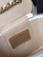 CC MINI 11 VANITY CHAIN IN WHITE CALFSKIN GOLD HARDWARE - Image 8
