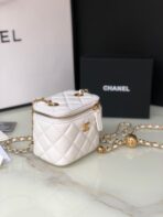 CC MINI 11 VANITY CHAIN IN WHITE CALFSKIN GOLD HARDWARE - Image 3