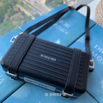 RIMOWA 20 CASE BAG IN BLACK ALUMINUM MAGNESIUM - Image 2