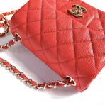 MINI SQUARE FLAP BAG 17CM RED CAVIAR GOLD HARDWARE - Image 4