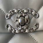 CC MEDIUM 26 FLAP BAG IN LIGHT GREY LAMBSKIN - Image 4