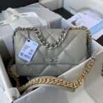 CC LARGE 30 FLAP BAG IN LIGHT GREY LAMBSKIN - Image 2