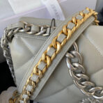 CC LARGE 30 FLAP BAG IN LIGHT GREY LAMBSKIN - Image 7