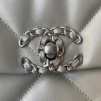 CC LARGE 30 FLAP BAG IN LIGHT GREY LAMBSKIN - Image 5