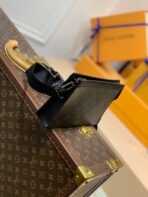 ANPHA WEARABLE WALLET 18 IN BLACK MONOGRAM ECLIPSE REVERSE CALFSKIN - Image 4