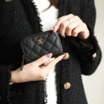 CC ZIPPED COIN BASIC PURSE 11 BLACK CALFSKIN GOLD ICON - Image 2