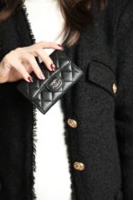 CC FLAP CARD HOLDER 11.3 BLACK CALFSKIN SILVER ICON - Image 8