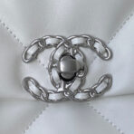 CC LARGE 30 FLAP BAG IN WHITE LAMBSKIN - Image 4