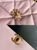 19 FLAP BAG 30 PINK GOATSKIN - Image 4