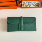 JIGE ELAN 29 CLUTCH IN FOREST GREEN
