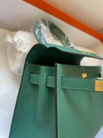 KELLY MINI 20 BAG IN DARK GREEN  WITH GOLD HARDWARE - Image 7