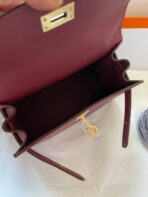 KELLY MINI 20 BAG IN GARNET RED  WITH GOLD HARDWARE - Image 7