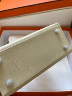 KELLY MINI 20 BAG IN OAT TAN  WITH SILVER HARDWARE - Image 3