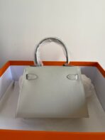 KELLY MINI 20 BAG IN OAT TAN  WITH SILVER HARDWARE - Image 5