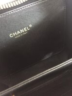 CC MINI 17 VANITY CASE IN BLACK CALFSKIN GOLD HARDWARE - Image 6