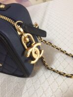 CC MINI 17 VANITY CASE IN AEGEAN BLUE MIX BLACK CALFSKIN GOLD HARDWARE - Image 9