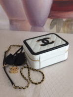 CC MINI 17 VANITY CASE IN BLACK MIX WHITE CALFSKIN GOLD HARDWARE - Image 4