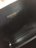 CC MINI 17 VANITY CASE IN BLACK MIX WHITE CALFSKIN GOLD HARDWARE - Image 8