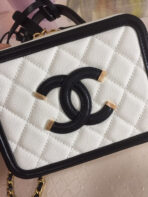 CC MINI 17 VANITY CASE IN BLACK MIX WHITE CALFSKIN GOLD HARDWARE - Image 5