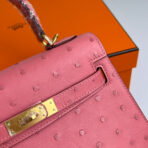 KELLY BAG 20 IN ROUGE PINK OSTRICH  WITH GOLD HARDWARE - Image 8