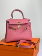 KELLY BAG 20 IN ROUGE PINK OSTRICH  WITH GOLD HARDWARE - Image 3