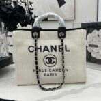 CC DEAUVILLE LARGE 38 TOTE BAG IN WHITE CANVAS WITH BLACK LOGO - Image 2