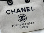 CC DEAUVILLE LARGE 38 TOTE BAG IN WHITE CANVAS WITH BLACK LOGO - Image 5