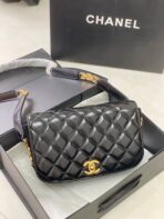 CC MINI 22 FLAP BAG IN BLACK CALFSKIN GOLD HARDWARE - Image 3