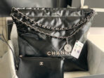 CC LARGE 42 HANDBAG IN BLACK SHINY CALFSKIN SILVER HARDWARE - Image 4