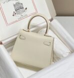 KELLY MINI 20 BAG IN WHITE  WITH GOLD HARDWARE - Image 2