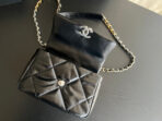 19 FLAP BAG 30 BLACK GOATSKIN RUTHENIUM HARDWARE - Image 10