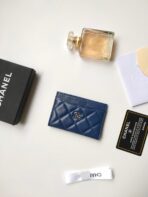 CC CARD HOLDER 11.2 NAVY CALFSKIN GOLD ICON - Image 6
