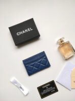 CC CARD HOLDER 11.2 NAVY CALFSKIN GOLD ICON - Image 3