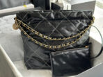 CC MEDIUM 37 HANDBAG IN BLACK SHINY CALFSKIN GOLD HARDWARE - Image 4