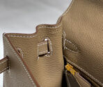 KELLY 25CM IN ETOUPE   GOLD HARDWARE - Image 7