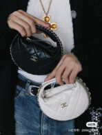 MINI HOBO BAG 16 IN BLACK LAMBSKIN - Image 4