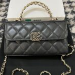 CC KELLY 18 BAG IN BLACK CALFSKIN WITH GOLD HARDWARE - Image 2