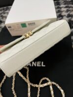 CC KELLY 18 BAG IN WHITE CALFSKIN WITH STRAP - Image 9