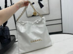 CC LARGE 42 HANDBAG IN WHITE CALFSKIN GOLD HARDWARE - Image 3