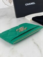 CC CARD HOLDER 19.5 EMERALD GRAINED CALFSKIN GOLD ICON - Image 8