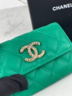 CC FLAP CARD HOLDER 11 EMERALD GRAINED CALFSKIN GOLD ICON - Image 3