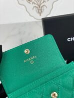 CC FLAP CARD HOLDER 11 EMERALD GRAINED CALFSKIN GOLD ICON - Image 8