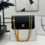 CC SMALL 23 FLAP BAG IN BLACK  GOLD HARDWARE