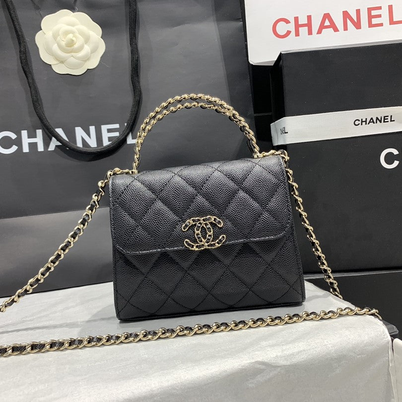 20230412_i1681288400_740_1_jpg_1800x1800_75f30800-b0bd-4008-ac44-897109eea6c4.jpg 23P Flap Bag 15cm Black Caviar Gold Hardware - Image 1