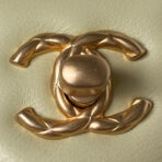CC SMALL 15 VANITY CASE IN LIGHT YELLOW CALFSKIN GOLD HARDWARE - Image 6