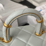 CC SMALL 15 VANITY CASE IN LIGHT GREY CALFSKIN GOLD HARDWARE - Image 9