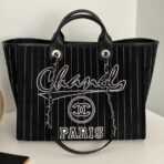 CC LARGE 50 TOTE BAG IN BLACK CANVAS WITH STRAP - Image 2